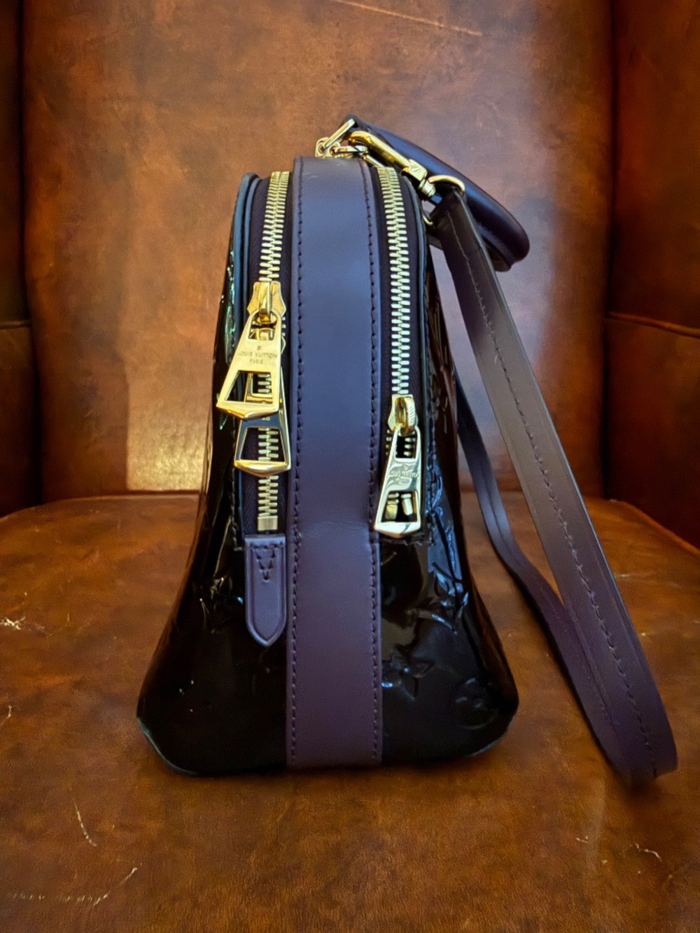 Louis Vuitton Monogram Vernis Melrose Bag in Amarante - Picture 7 of 16